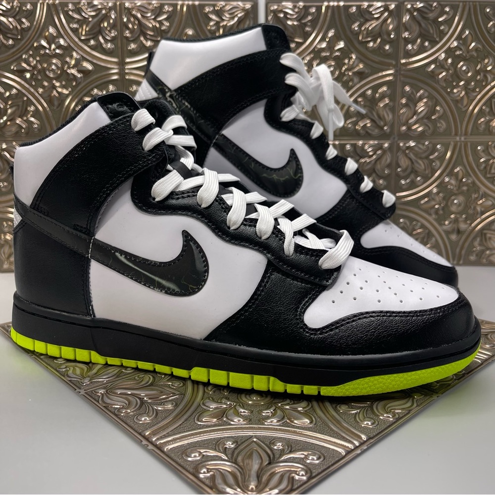 Nike Dunk High electric panda men’s size 9.5